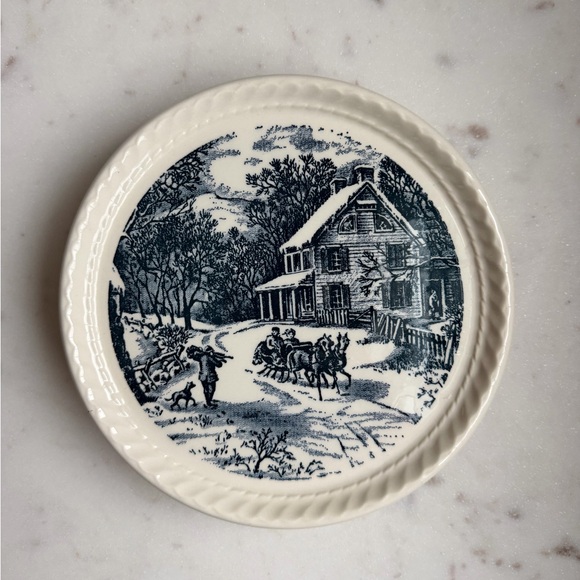 Set of 4 Vintage Blue Transferware Winter Scene PlatesMade in USA